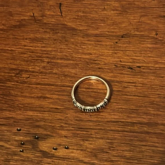 Women's Beautiful Marcasite Sterling Silver Ring Size 7 EUC - Picture 4 of 11